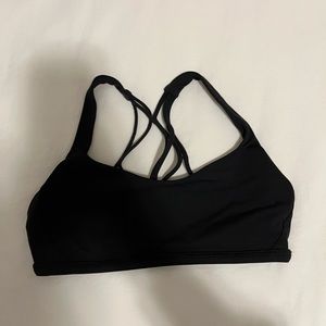 Cute Lululemon sports bra size 4
